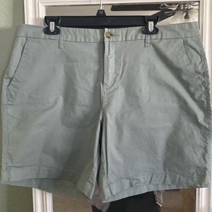 NWOT, Old Navy, size 16 , cotton spandex chino short